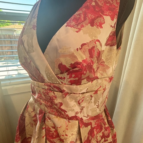 carmen marc valvo gown - Picture 4 of 5